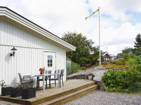 2 person holiday home in STR MSTAD, Strömstad